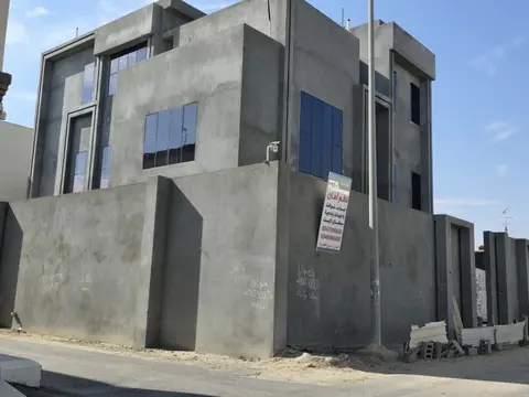 واجهة زجاجية - بقيق